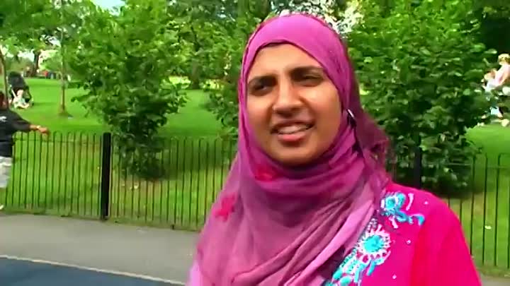 12 Year Old Girl Refuses To Leave The House Without Heaps Of Make Up -Supernanny's Return