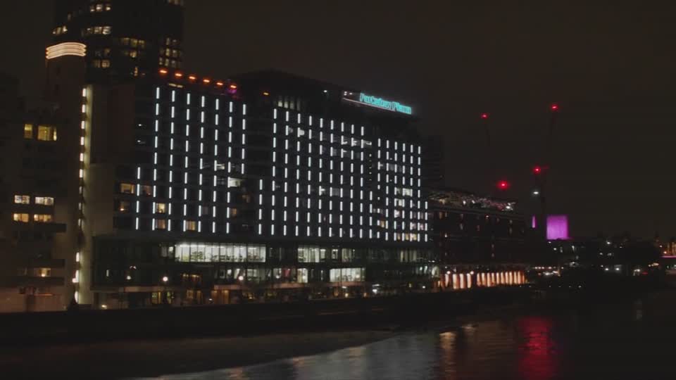 Douglas Is Cancelled S01E03 (2024)