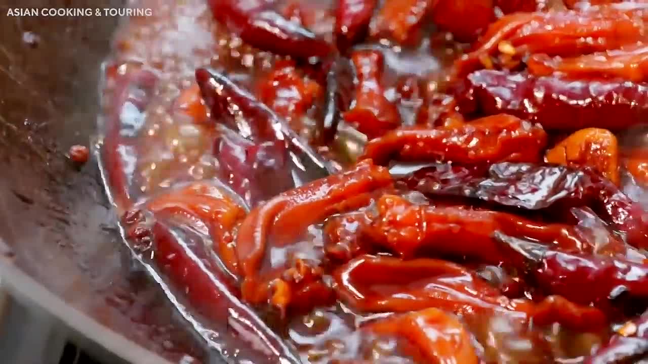 ⁣20 Weirdest Foods In China