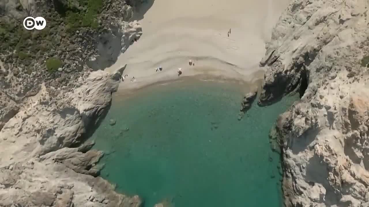 ⁣The Greek islands  -Crystal Clear Water and a Paradise for Foodies