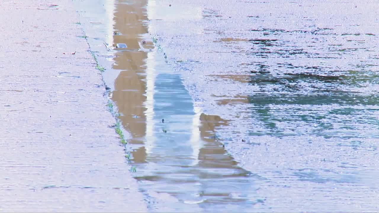 ⁣Pound Shop Wars S01E04 -Too Posh to Pound Shop