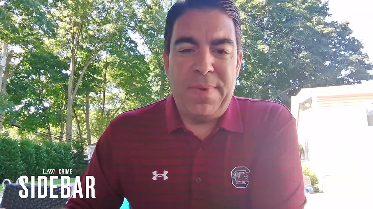 Man Murders Ex-Wife, Her New Boyfriend While Daughter Waits in Car