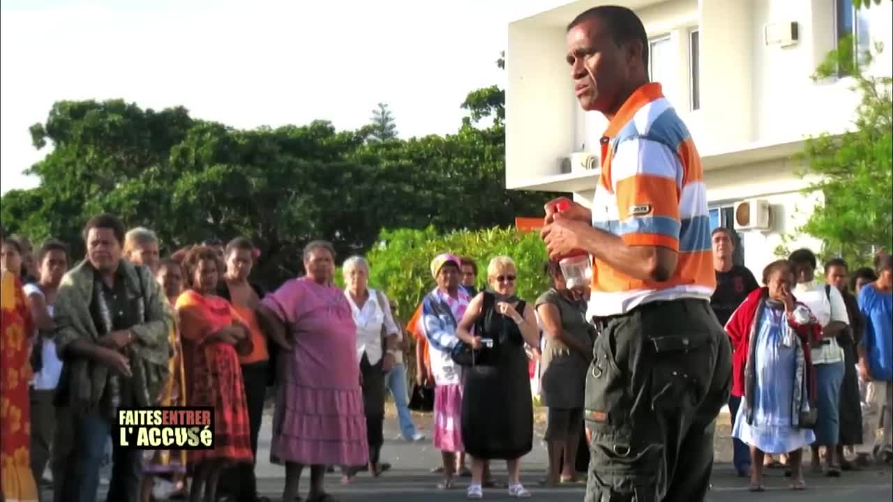 ⁣Faites Entrer L'Accusé -Les frères Konhu le rocher de Kanumera