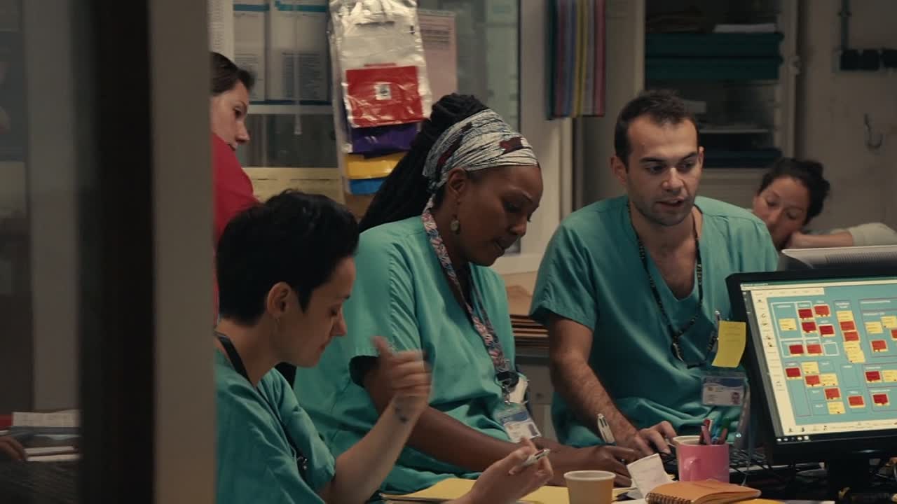 ⁣The Divide 2021 1080p BluRay x264 AAC5 1-