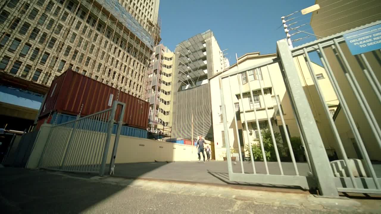 Mad Dogs S03E03 (HD)