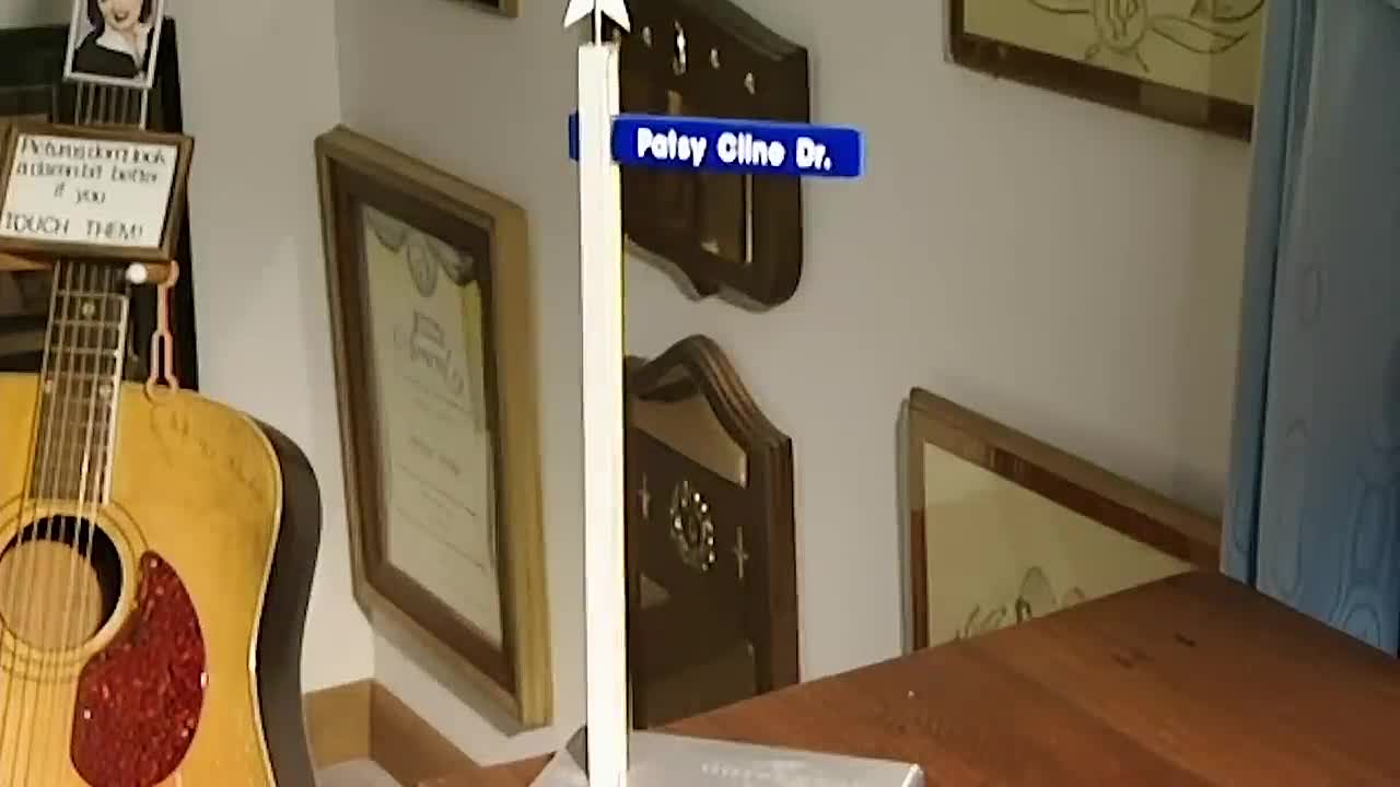 ⁣The Tragic Story of Patsy Cline