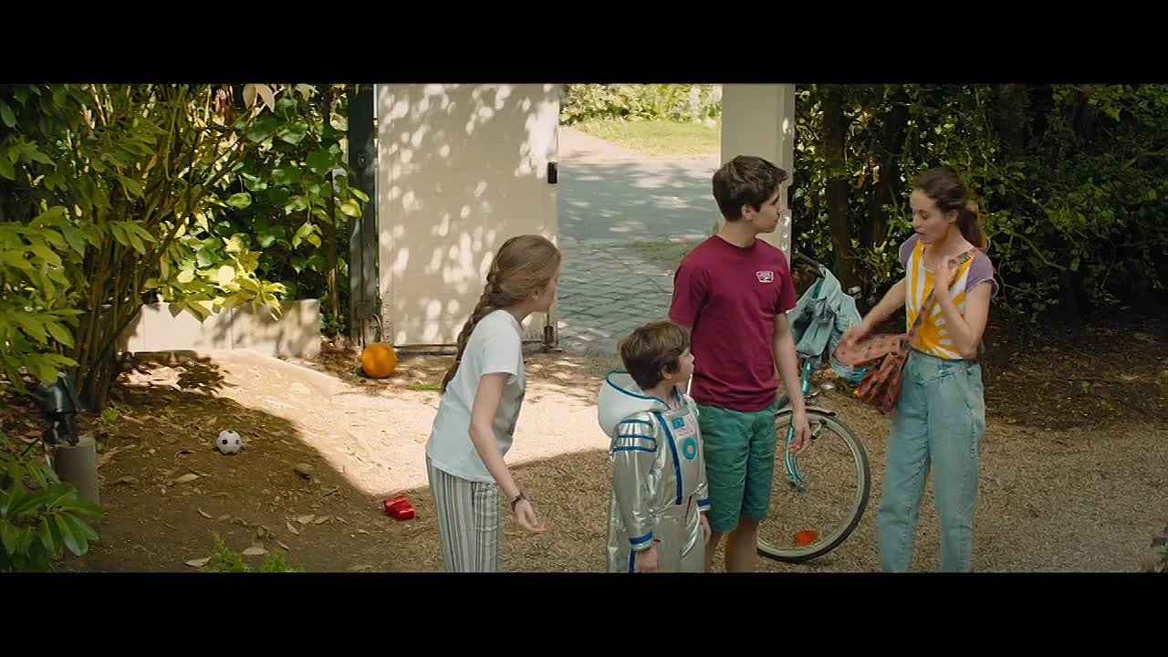 ⁣10 Jours Sans Maman 2020 720p WEBRip x264