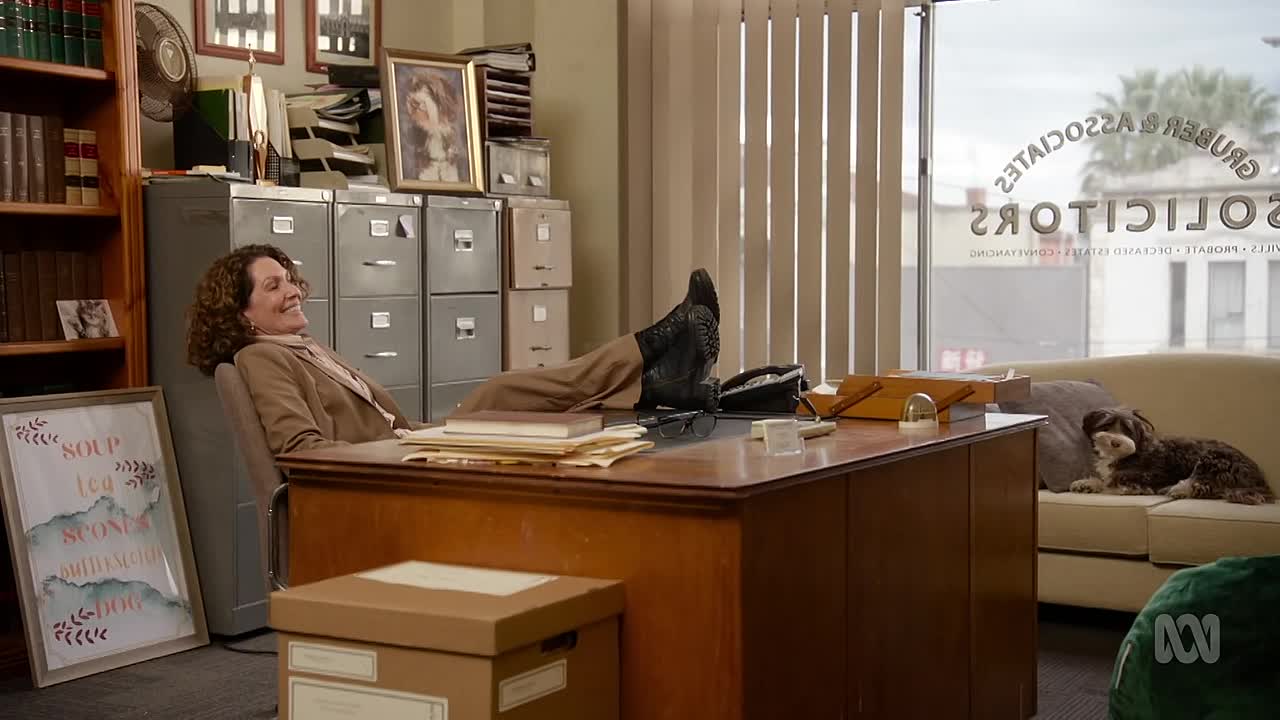 Fisk-S03E06-Gal Pal O Clock