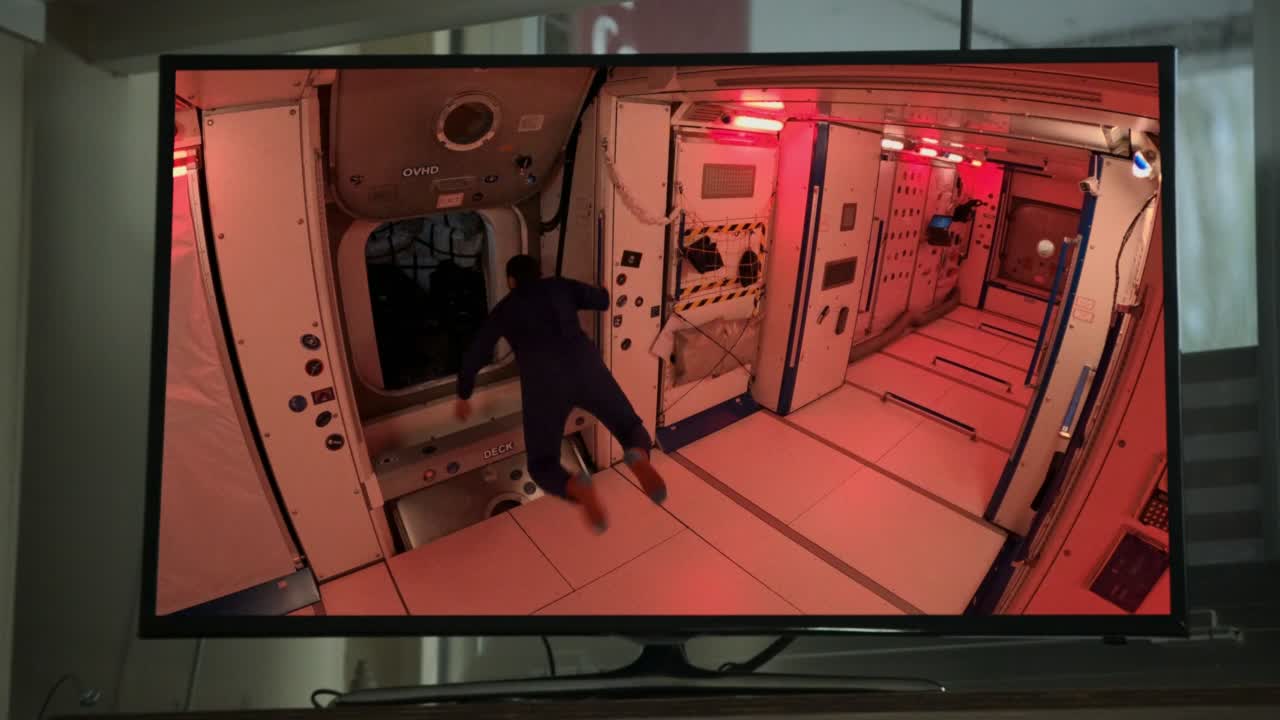 ⁣La Tete Dans Les Etoiles 2023 FRENCH 2160p 4K WEB x265 10bit AAC5 1-