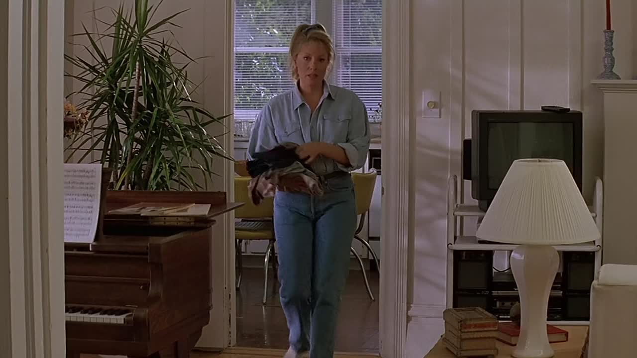 ⁣Village Of The Damned 1995 1080p BluRay x264 AAC5 1-