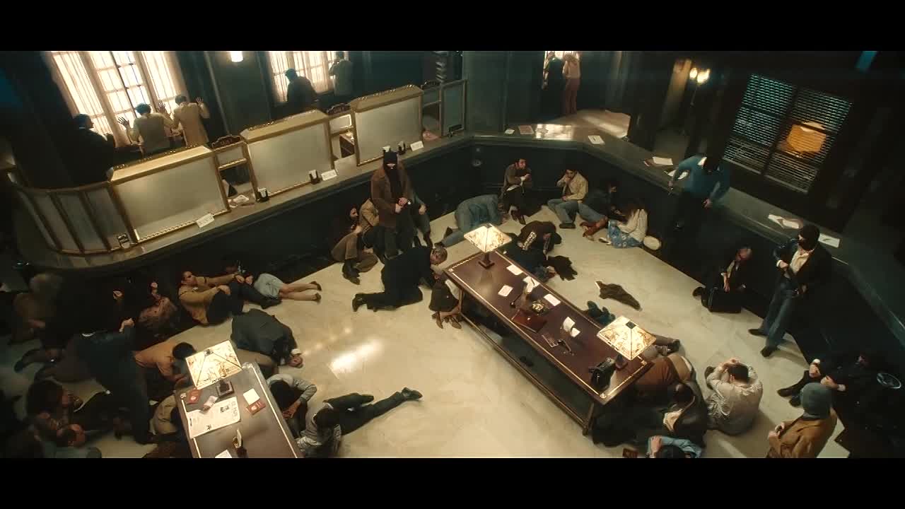 Bank Under Siege S01E01 -Everybody Down