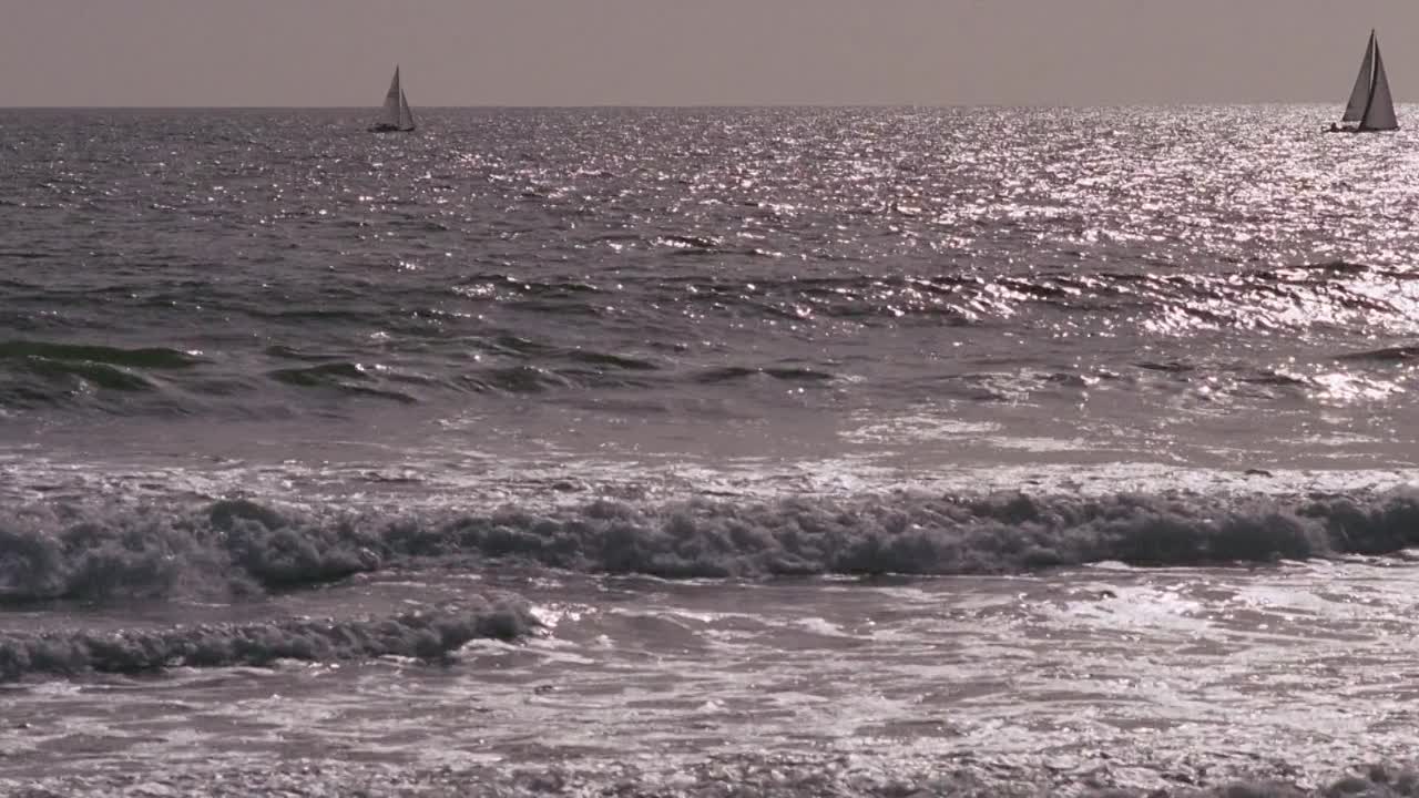 ⁣Ring Of Fire 1 1991 1080p WEBRip x264 AAC-