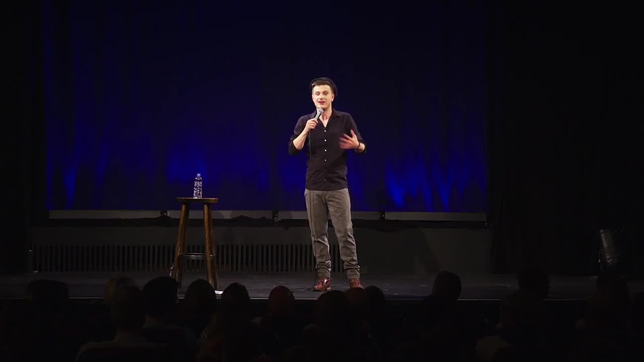 Stand Up - Moritz Neumeier