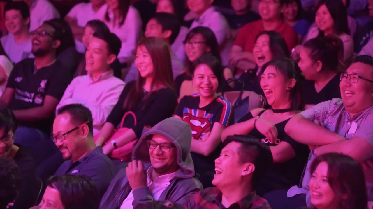 ⁣Every Whatsapp Group Has That Same Idiot (2160p_25fps_VP9 LQ-160kbit_Opus)