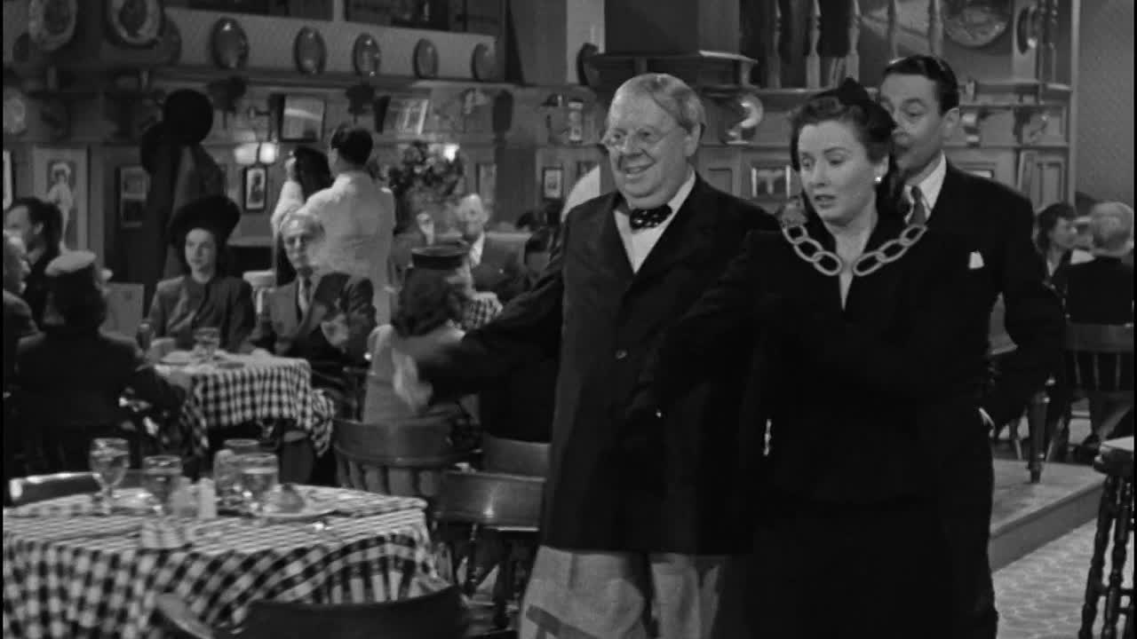 ⁣Christmas in Connecticut 1945 1080p BluRay x264 YIFY