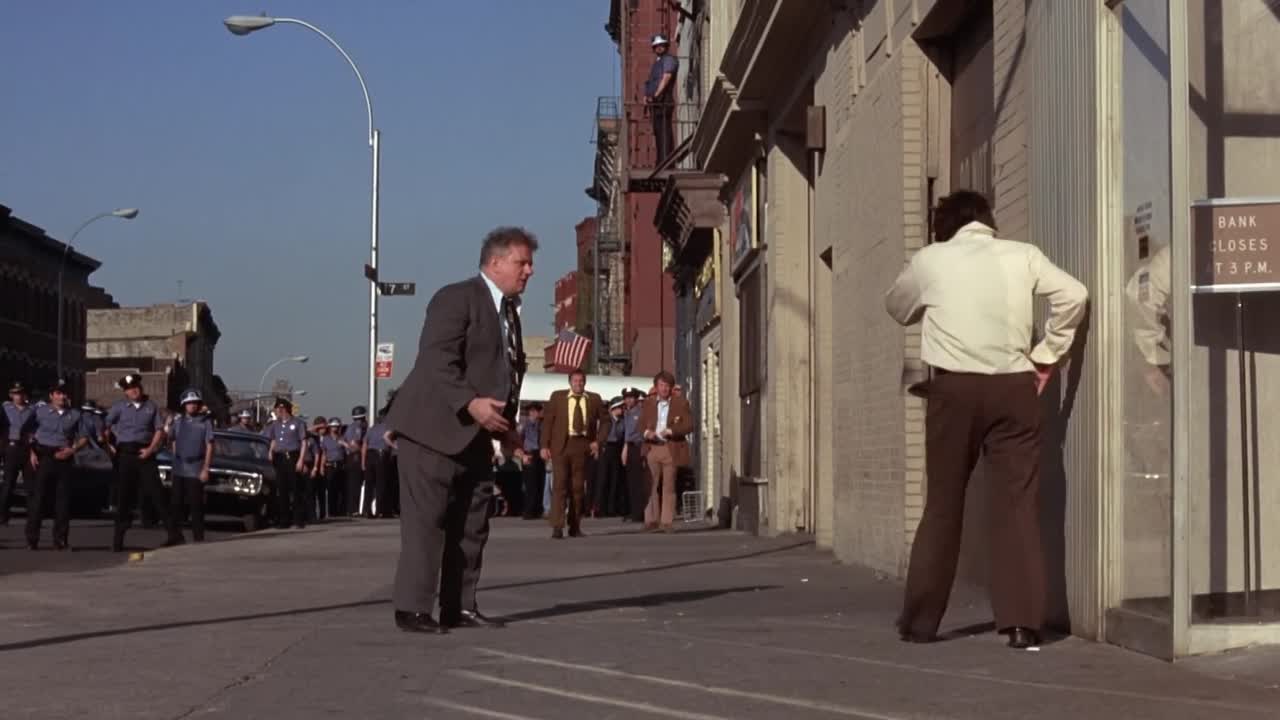 Dog Day Afternoon 1975 1080p BluRay x264-[YTS AG]