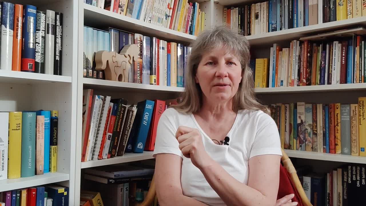 Fluch und Segen Reithallenspiegel (1080p_30fps_H264-128kbit_AAC)