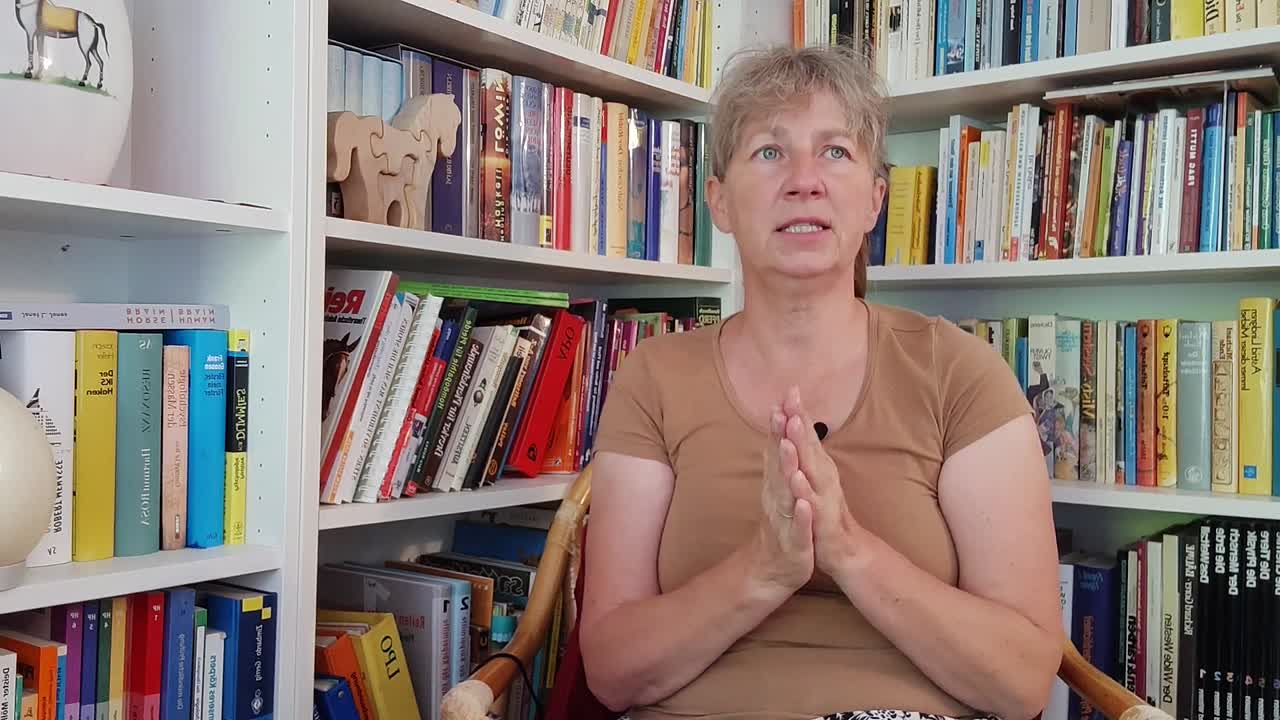 Gewohnheitstier Pferd¿! (1080p_30fps_H264-128kbit_AAC)