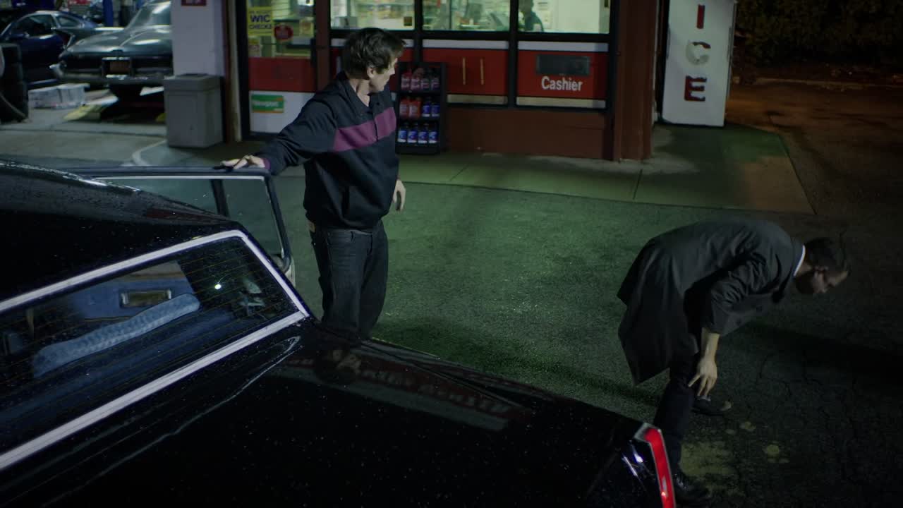 Sneaky Pete S02E05 The Tower