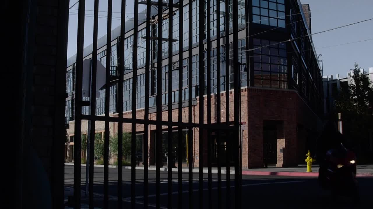 ⁣Fatale 2020 1080p BluRay x264 AAC5 1-