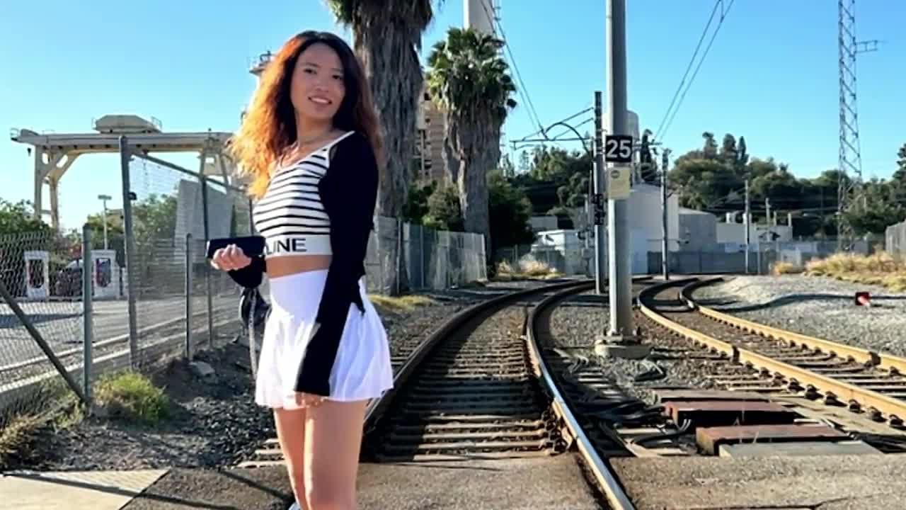 Death by Fame S03E02 -In the Shadow