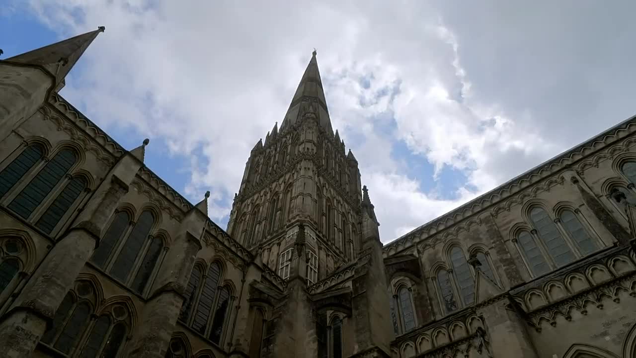 Bill Bailey's Master Crafters S03E02 -Stone Carvers