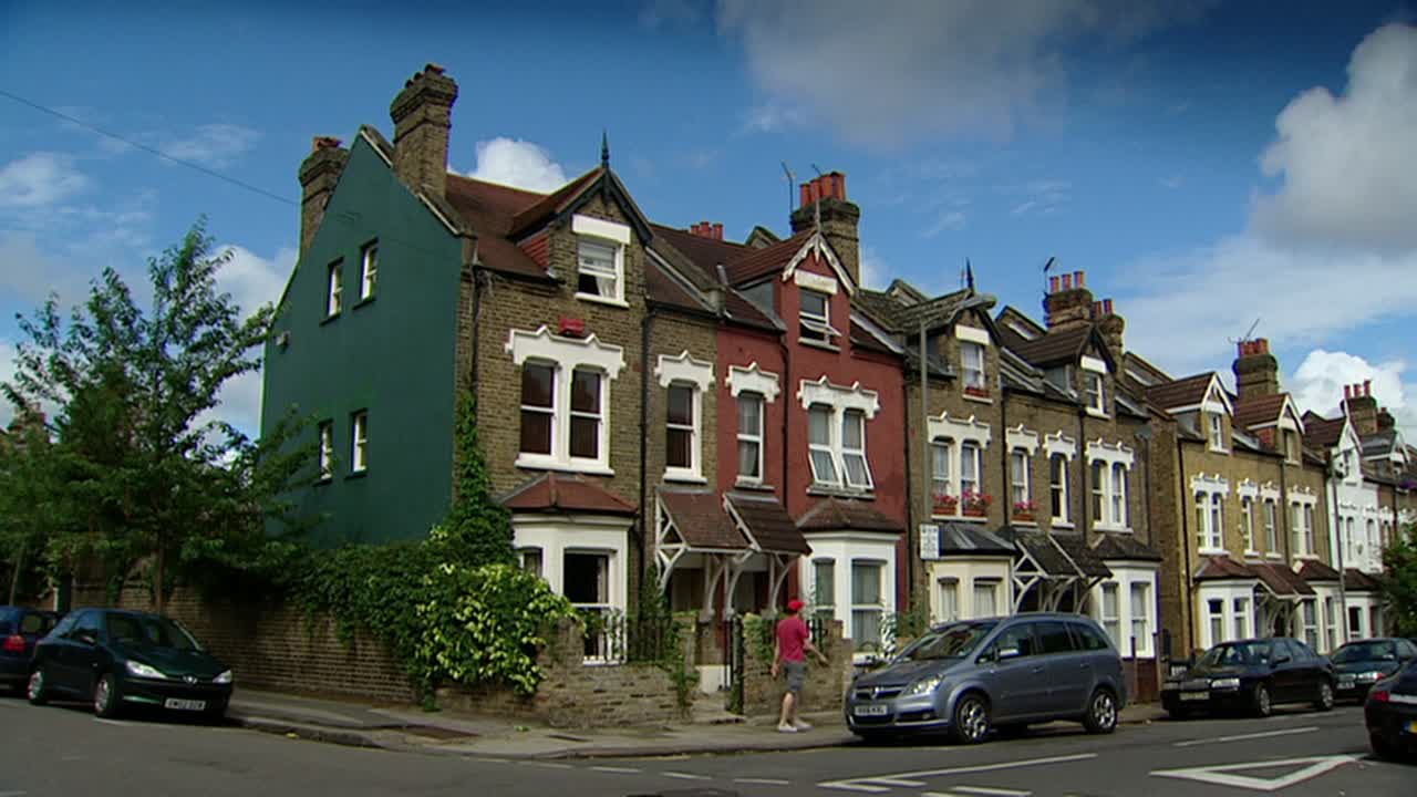 Outnumbered (2007) - S04E06 - The Exchange Student (2)