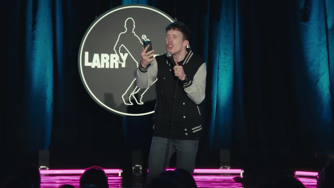 ⁣Larry Dean Fandan 2023 2160p WEBRip x264 AAC