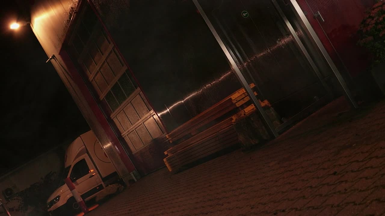 All Through The Hall 2022 GERMAN 1080p WEBRip x264 AAC-