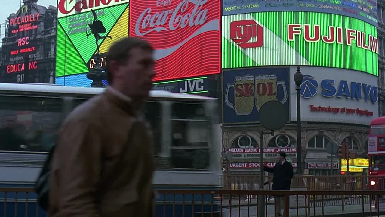 An American Werewolf In London 1981 1080p BluRay x264-[YTS AG]