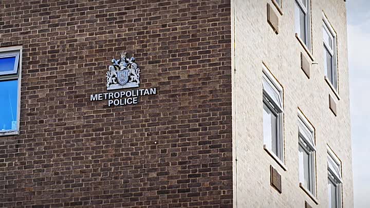 Cops Gone Bad With Will Mellor S02E03