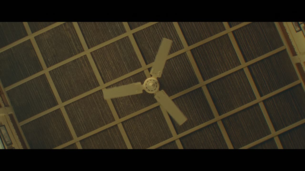 ⁣Poison 2023 2160p 4K WEB x265 10bit AAC5 1-