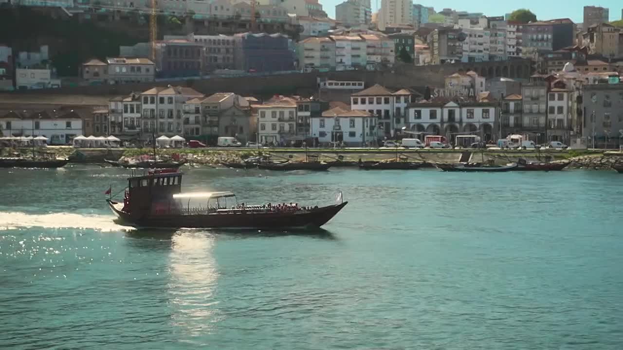 ⁣Portugal with Michael Portillo S01E01 -Porto