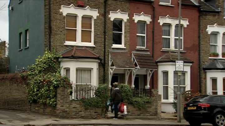 Outnumbered (2007) - S00E10 - The Robbers (Christmas Special 2009)