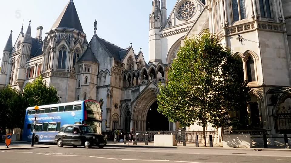 Where There's a Will There's a War S01E01