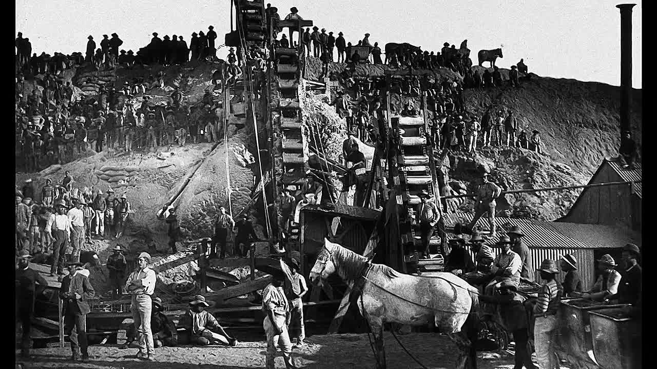 Travels With Agatha Christie and Sir David Suchet S01E01