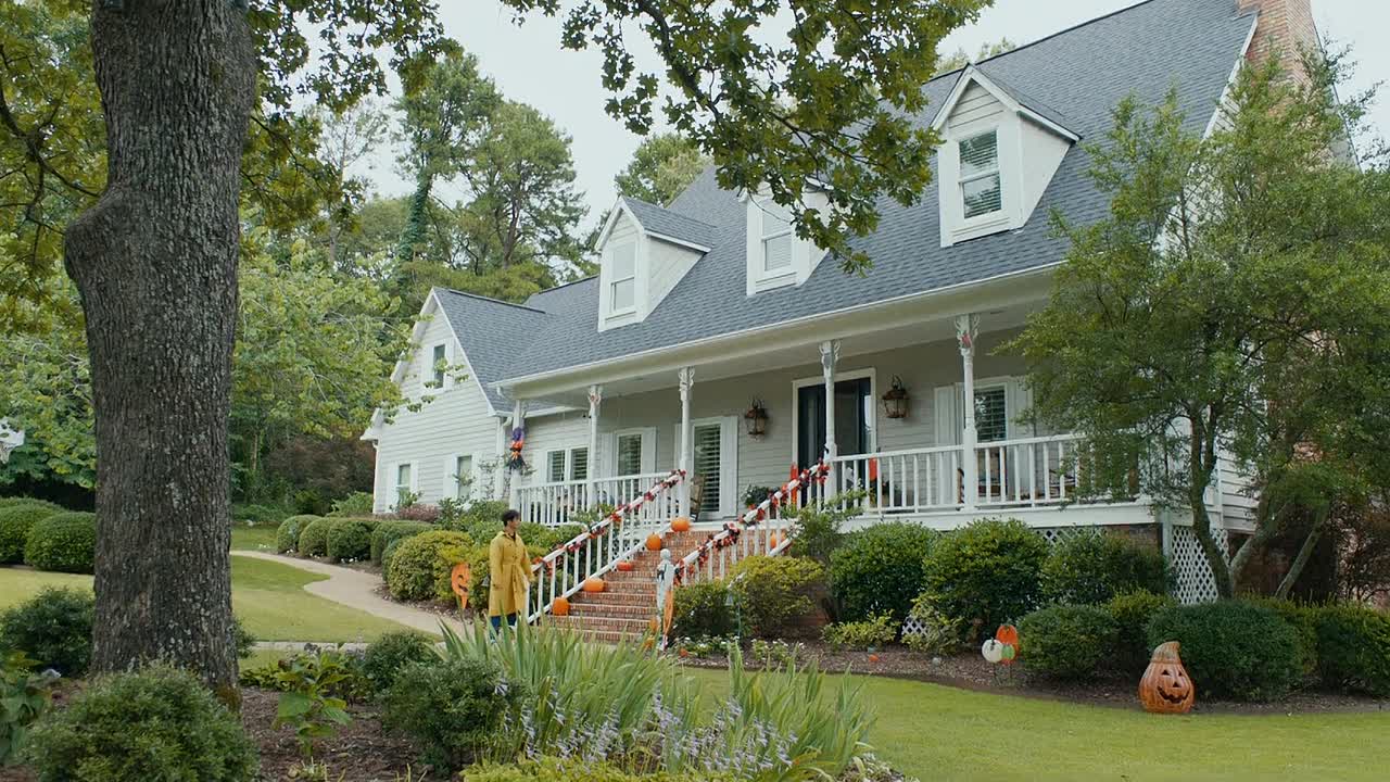 The Magicians Raincoat 2024 1080p WEBRip x264 AAC5 1-