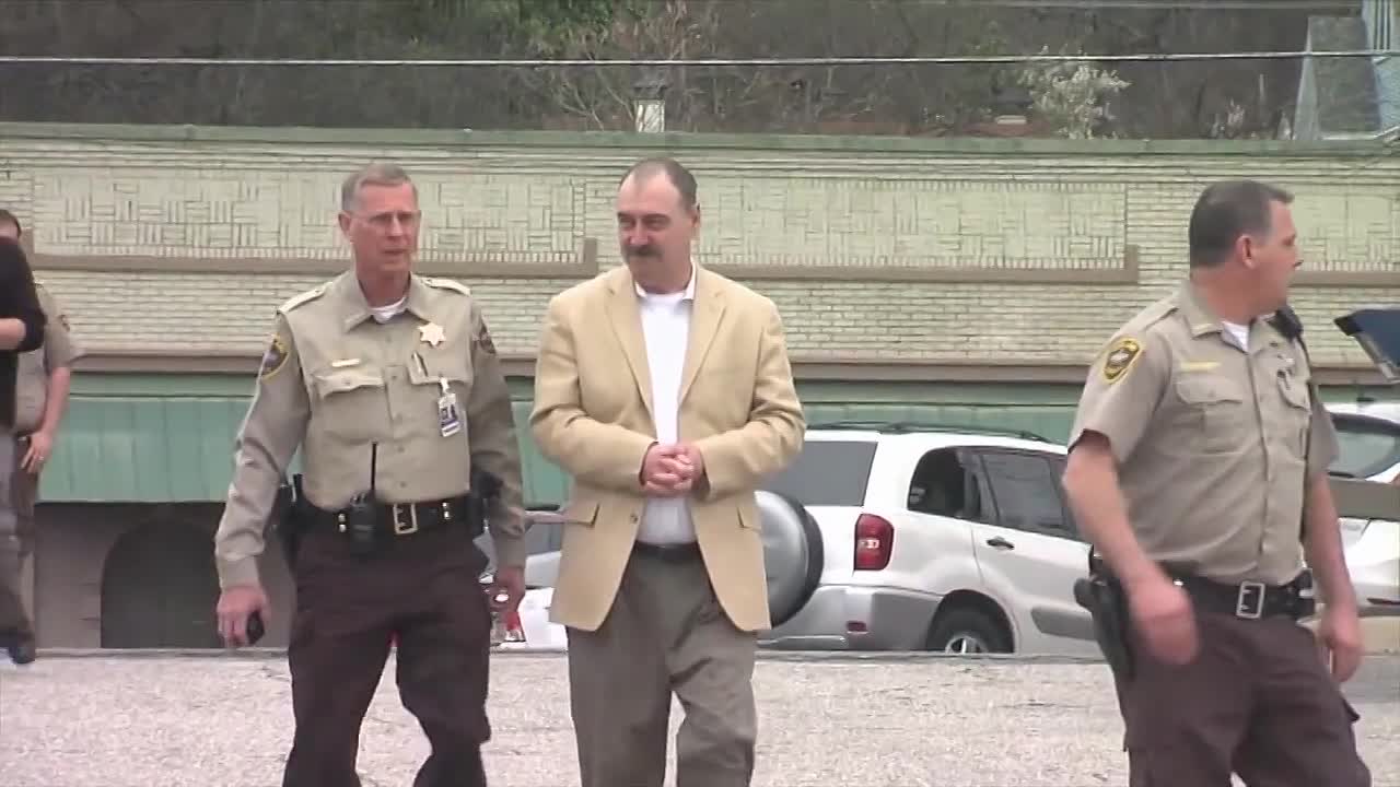 Evil Lives Here S17E06