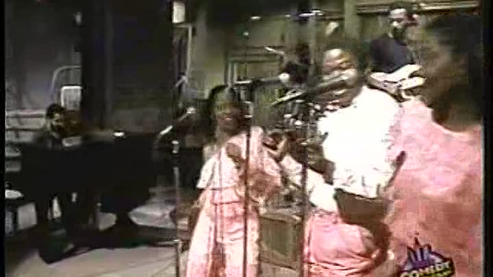 ⁣Saturday Night Live - S07E12 - Bruce Dern, Luther Vandross