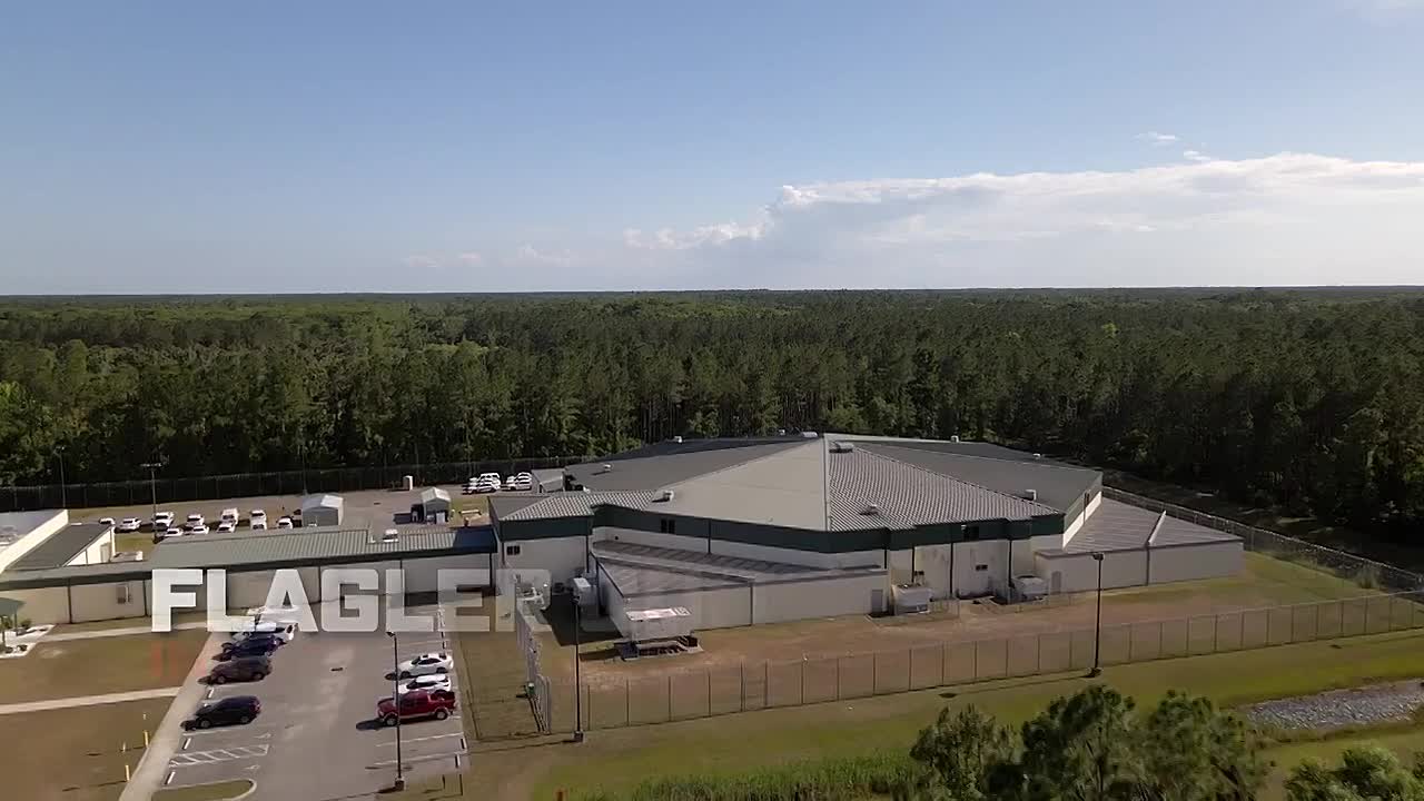 Booked First Day In S03E04