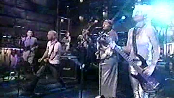 Saturday Night Live - S27E20 - Winona Ryder, Moby