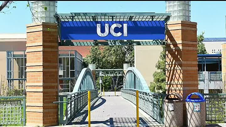 Saturday Night Live S49E11 WEB x264-TGX