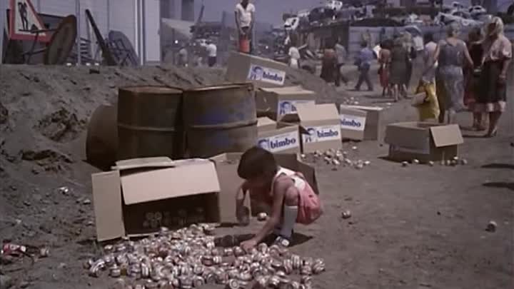 ⁣1979 - Le Grand Embouteillage - avec Annie Girardot,Mioumiou, Patrick Dewaere, Gerard Depardieu