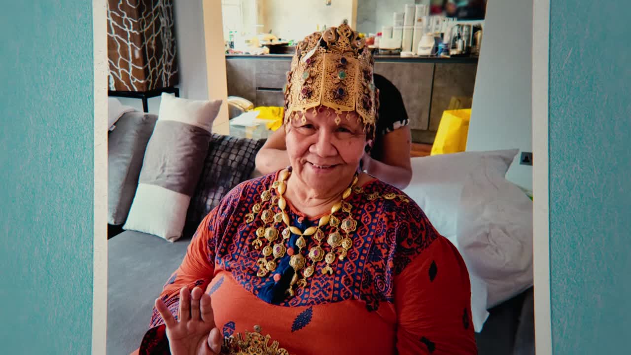 Con Mum 2025 1080p WEB-DL AAC5 1 x265-NeoNoir