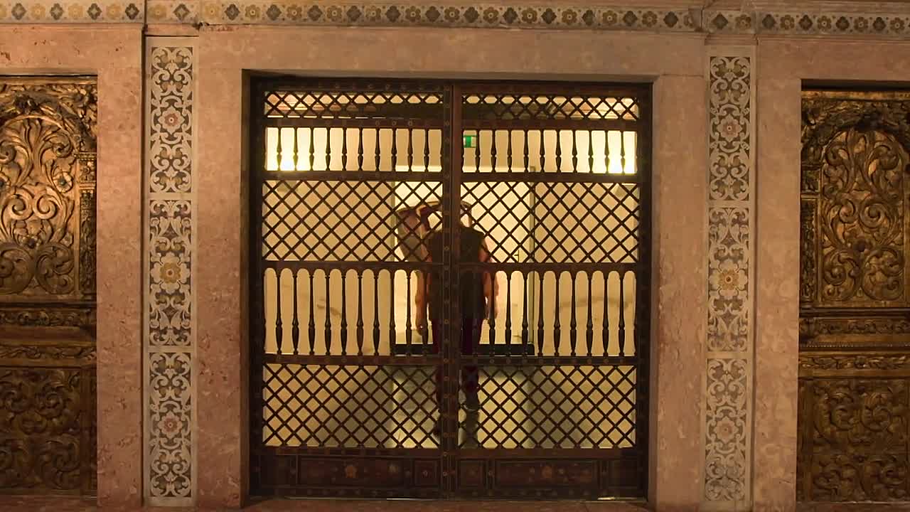 ⁣Portugal With Michael Portillo S01E05 -Aveiro and Coimbra