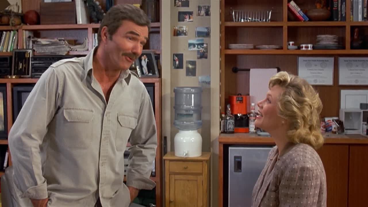 Switching Channels 1988 1080p WEBRip x264 AAC-