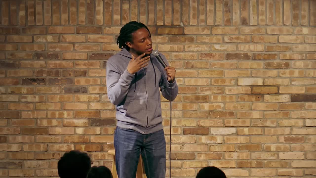 ⁣Drake VS Kendrick Explained to White People (1080p_24fps_H264-128kbit_AAC)