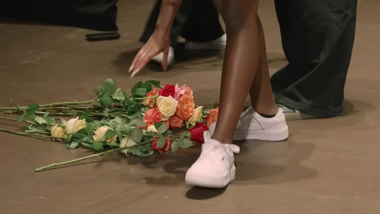 ⁣Signal Scandal - Americas Top Secret Group Chat (1080p_24fps_H264-128kbit_AAC)