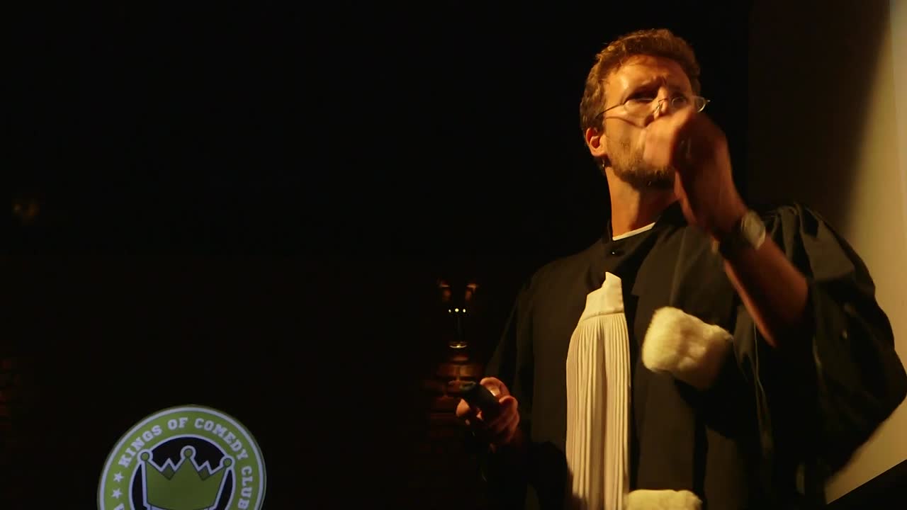 ⁣Denis Richir - Sketch 'Le plaidoyer' (1080p_25fps_H264-128kbit_AAC)