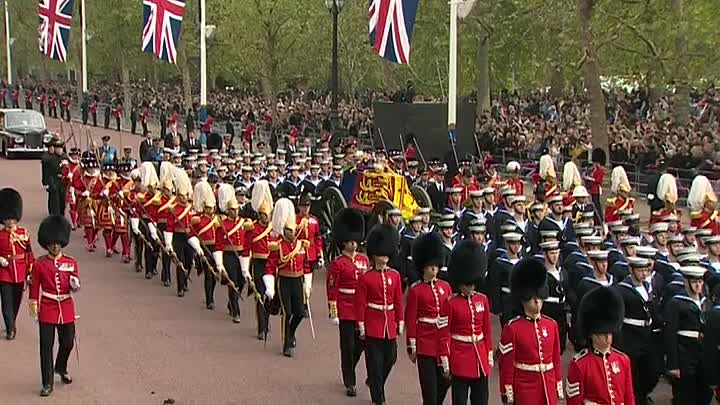 Secrets of the Royal Traditions S01E01